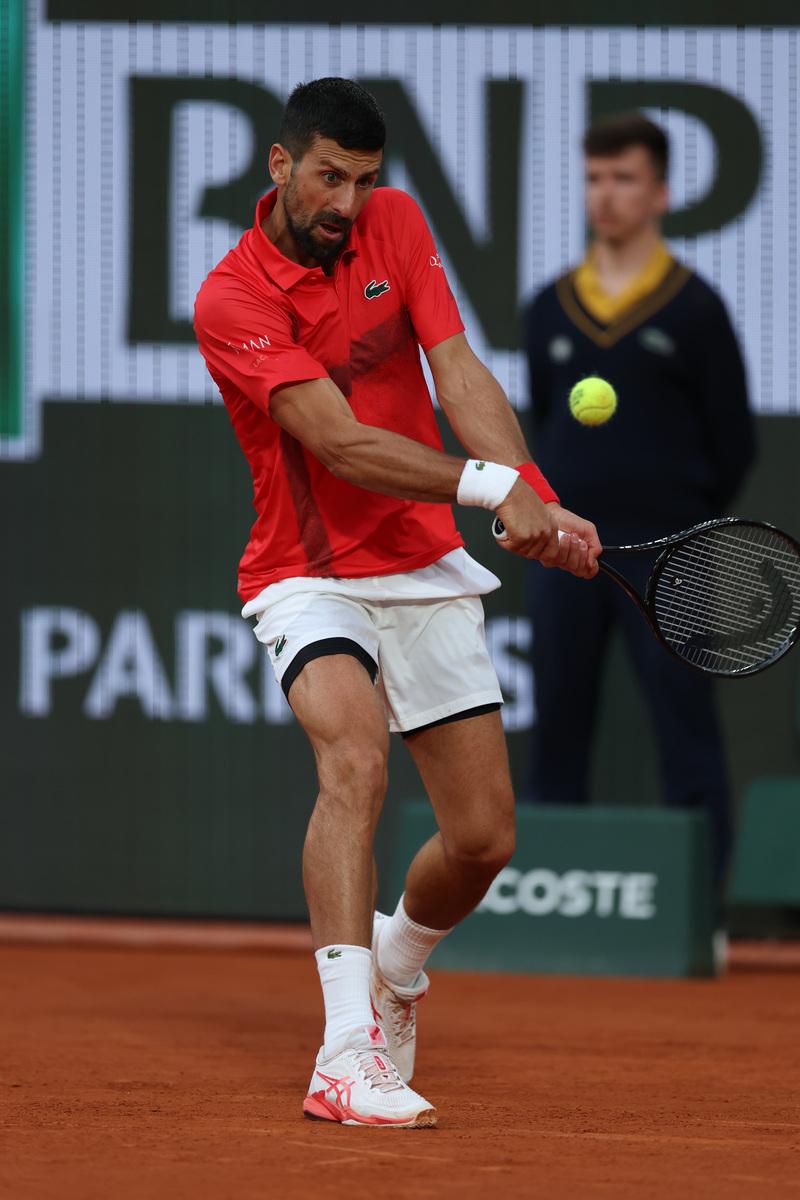 关于法国网球队强势英国网球队，德约科维奇三分雨点燃全场的信息