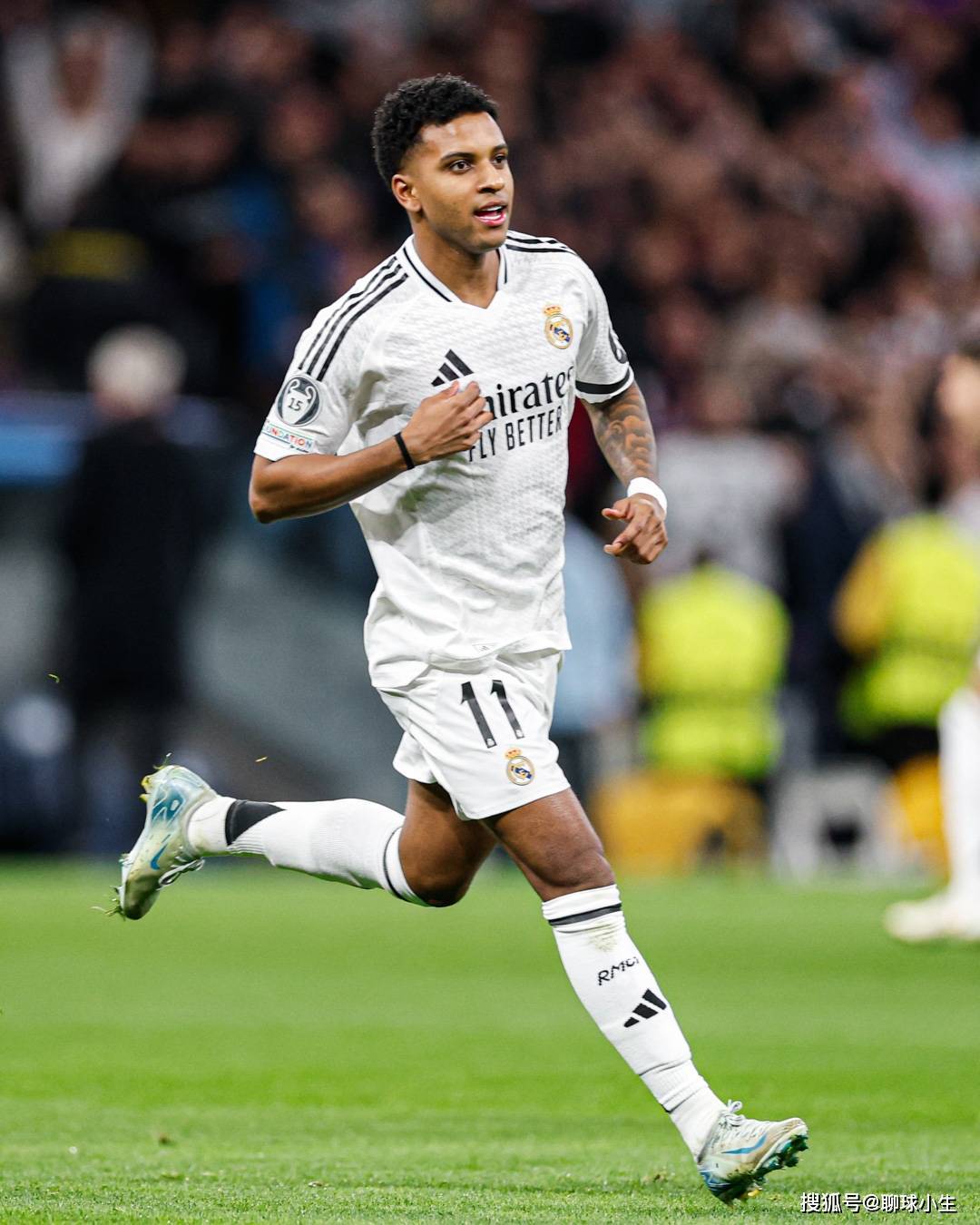 包含日本险胜马赛，罗德里戈惊艳世界的词条