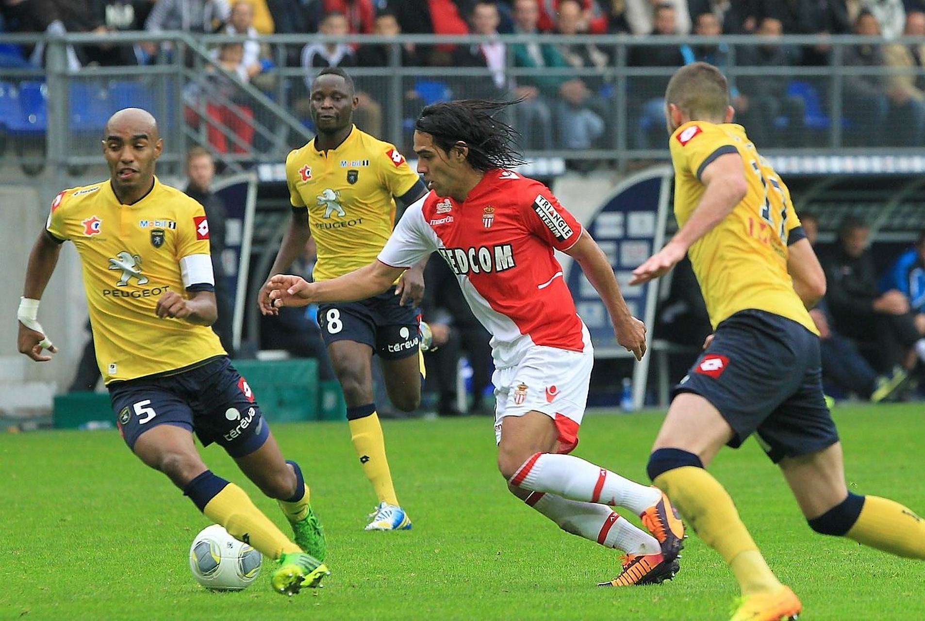 包含欧塞尔主场大捷，连续保持不败的词条