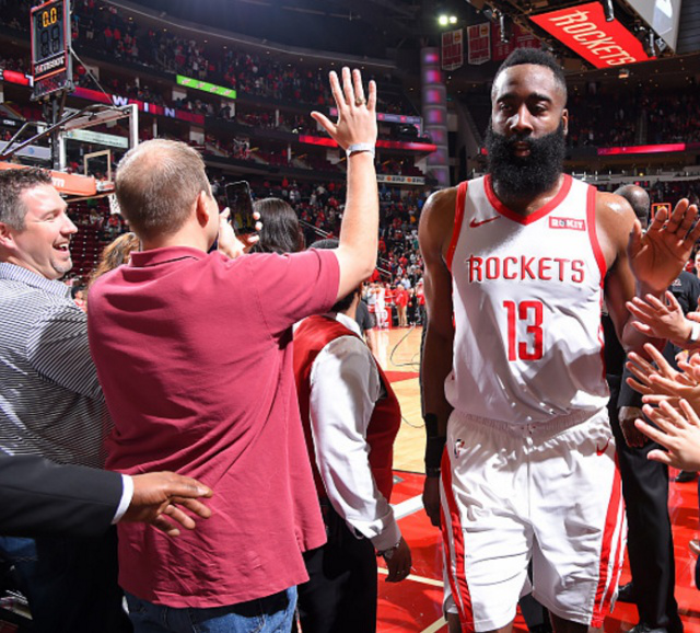 尼斯险胜马赛，三分收入囊中