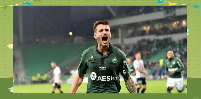 里昂队在里昂球场迎战圣埃蒂安的简单介绍