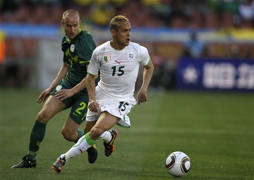 包含斯洛文尼亚队取得胜利，实现历史突破的词条