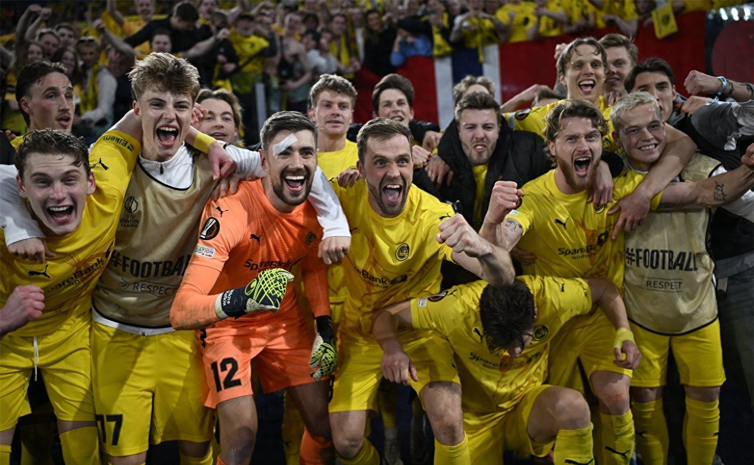 欧洲联赛的紧张角逐吸引众多球迷