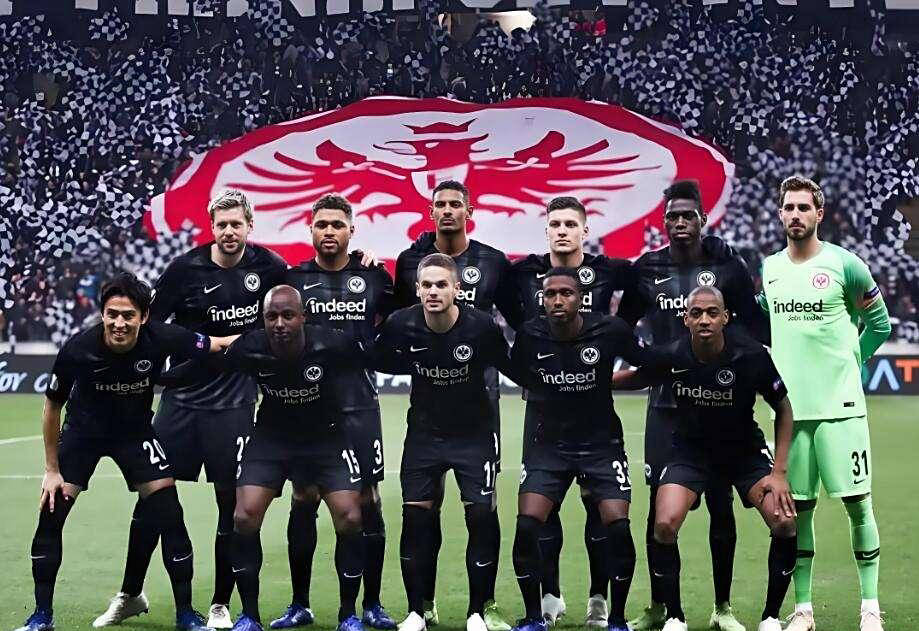 关于多特蒙德主场完胜，继续紧咬德甲领头羊的信息