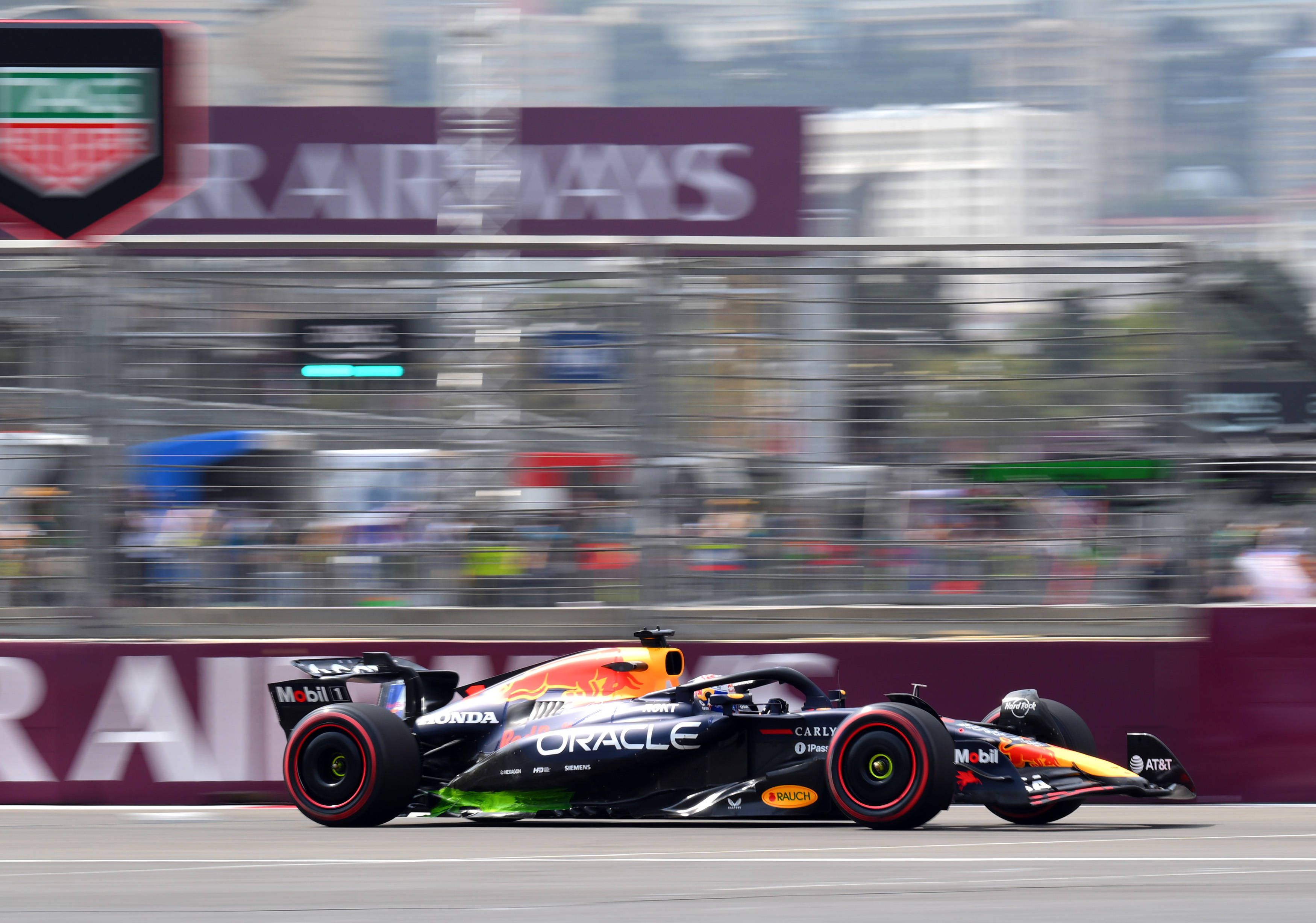 红牛车队横扫法拉利，勒克莱尔刷新纪录的简单介绍