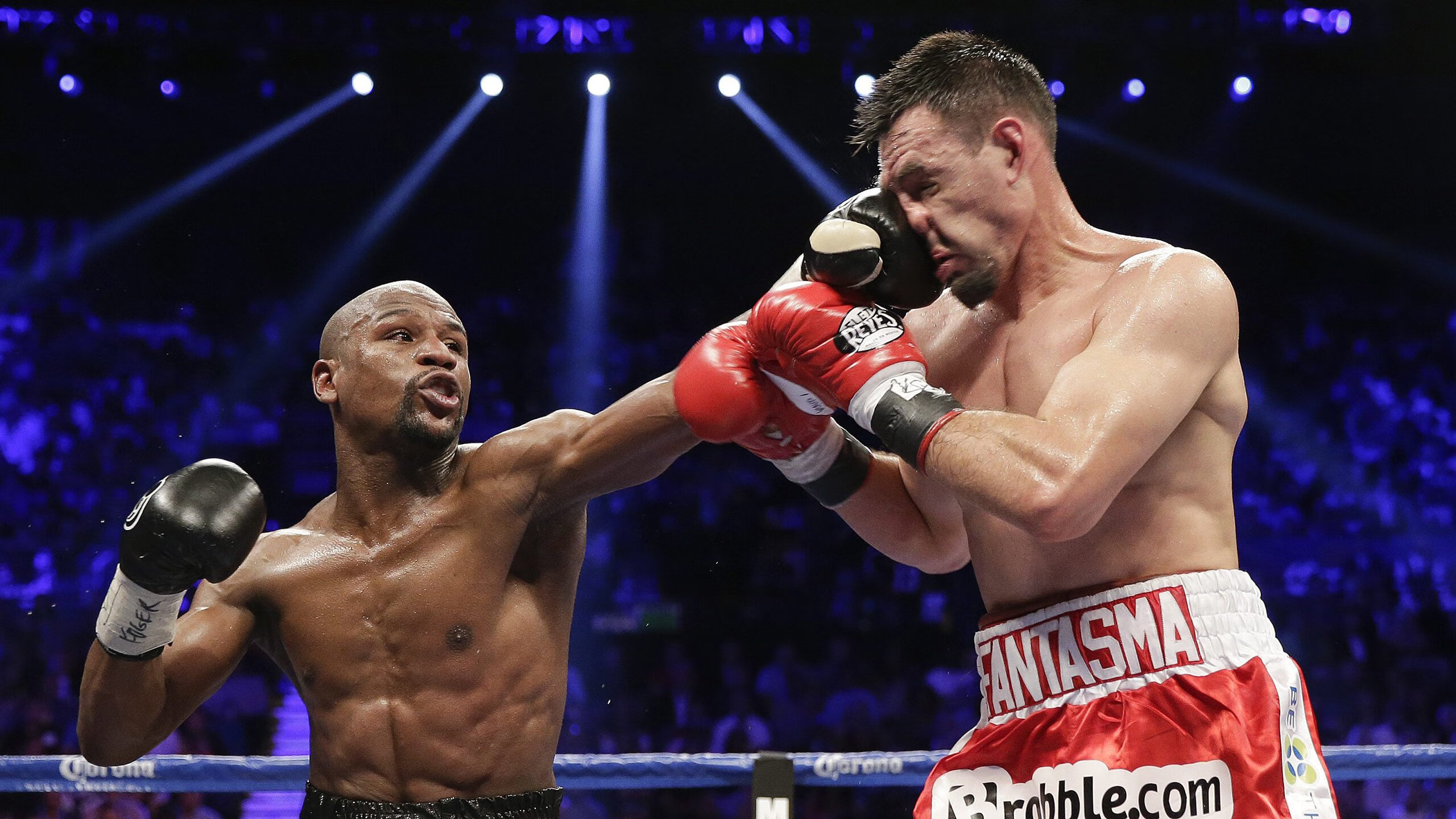 逆转神话与孤勇者，马来西亚的团队奇迹与安赛龙的独行身影